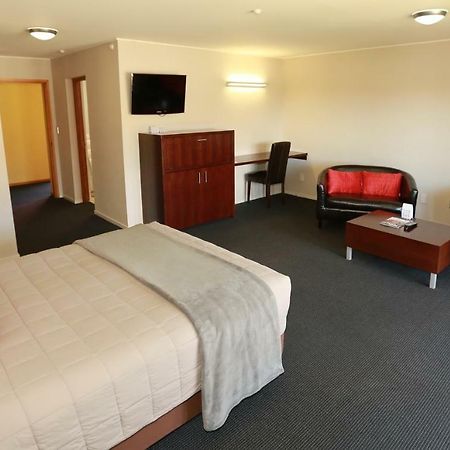 The Harvest Hotel Cromwell Esterno foto