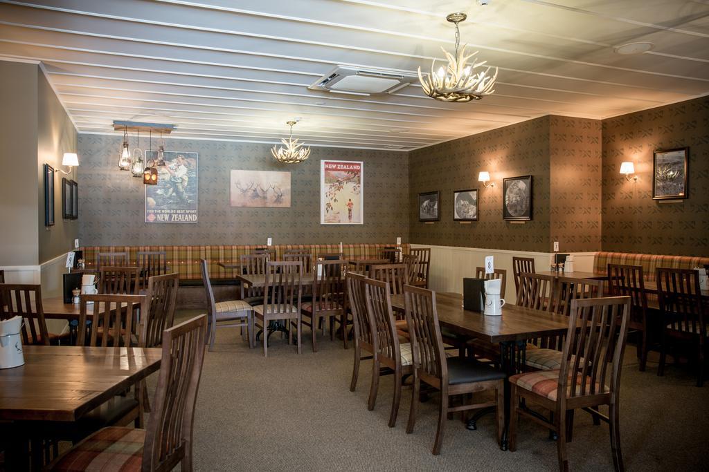 The Harvest Hotel Cromwell Esterno foto