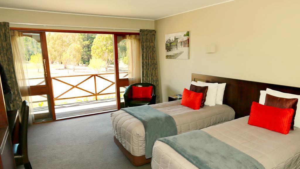 The Harvest Hotel Cromwell Esterno foto